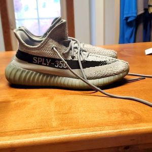 Men's size 7 addidas shoes